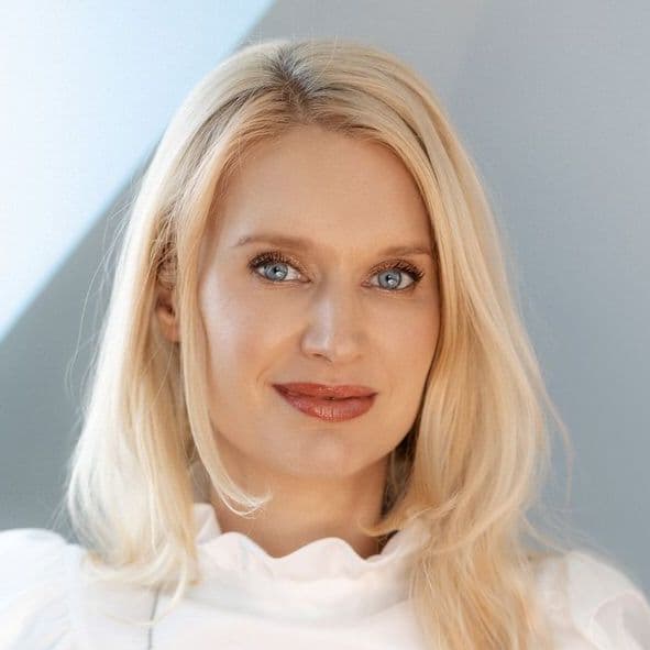 Dr. Ana Debevc Prašnikar